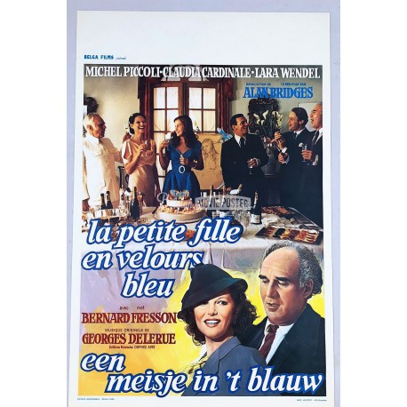 PETITE FILLE EN VELOURS BLEU - Belgian Movie Poster Store